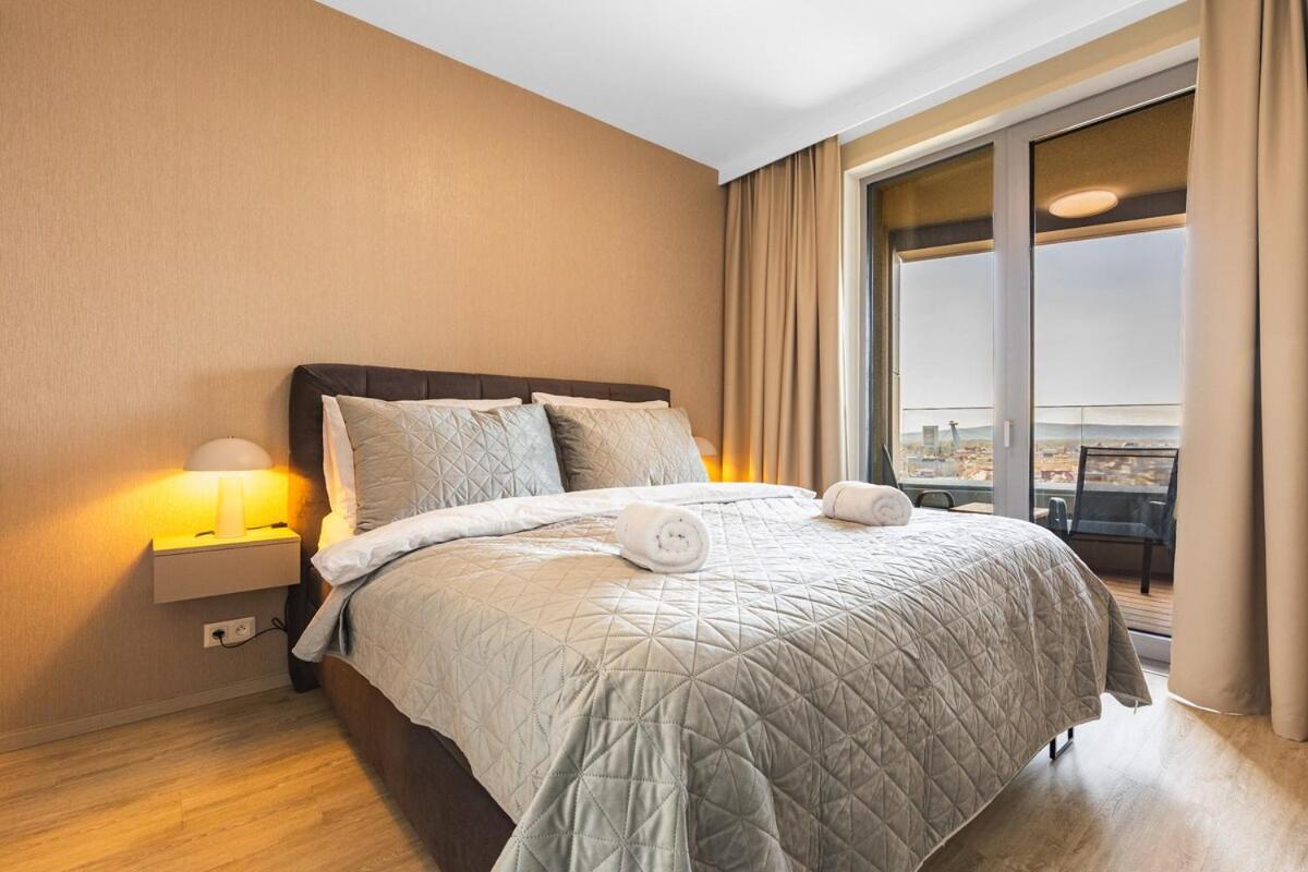 Skypark's Royal Castle View Apartmán *
